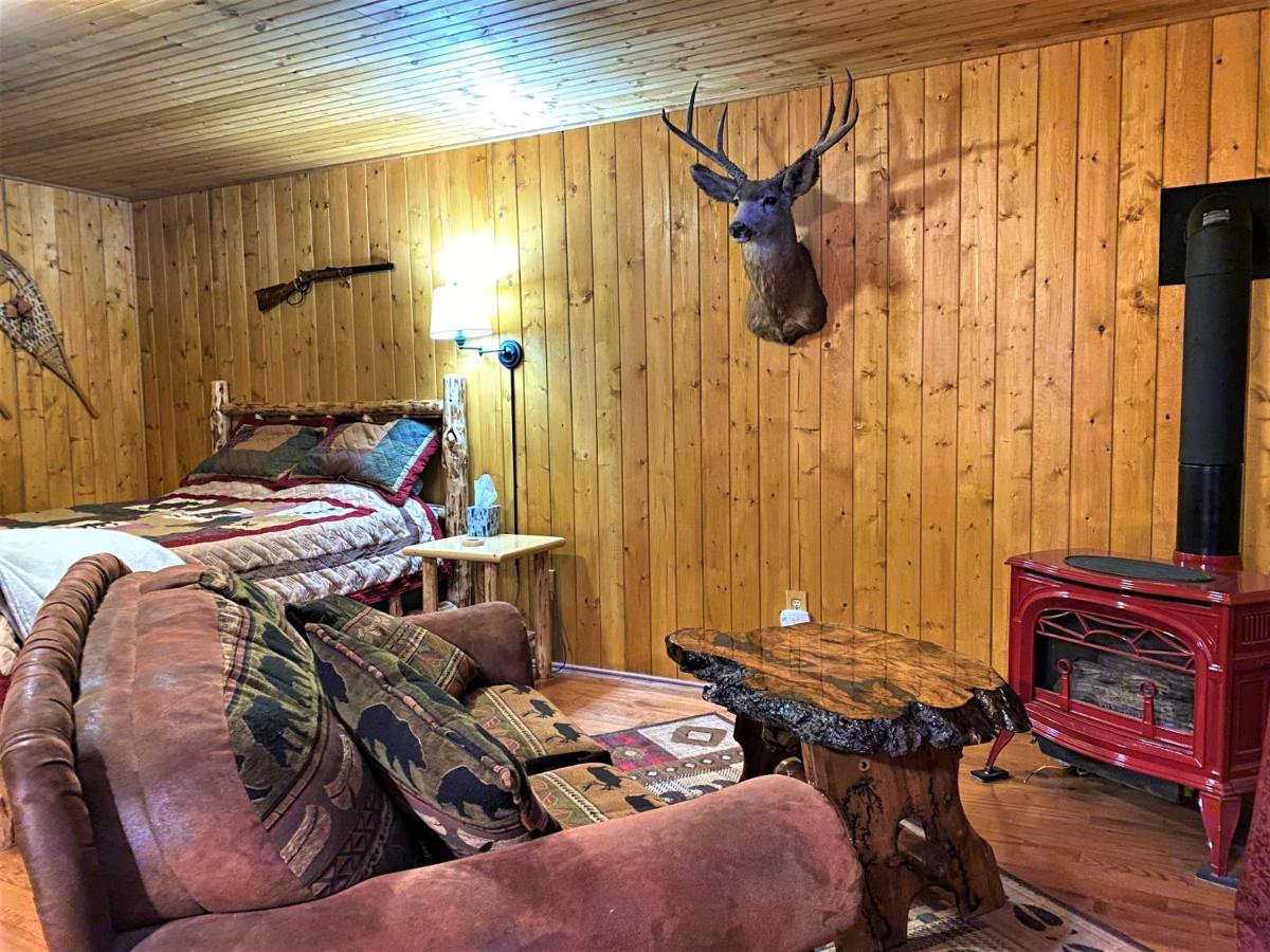 Alaska Creekside In Chalet *