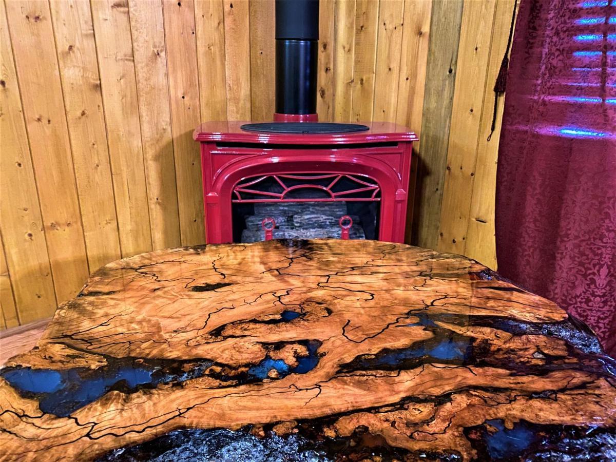 Chalet Alaska Creekside In *