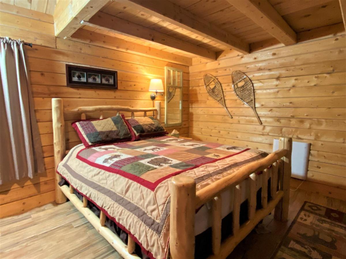 Chalet Alaska Creekside In *